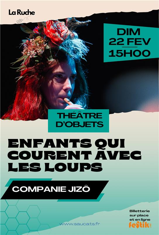 Enfants qui courent avec les loups